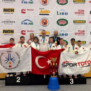 downjudomilli-takimi-dunya-sampiyonu-21fa87b5